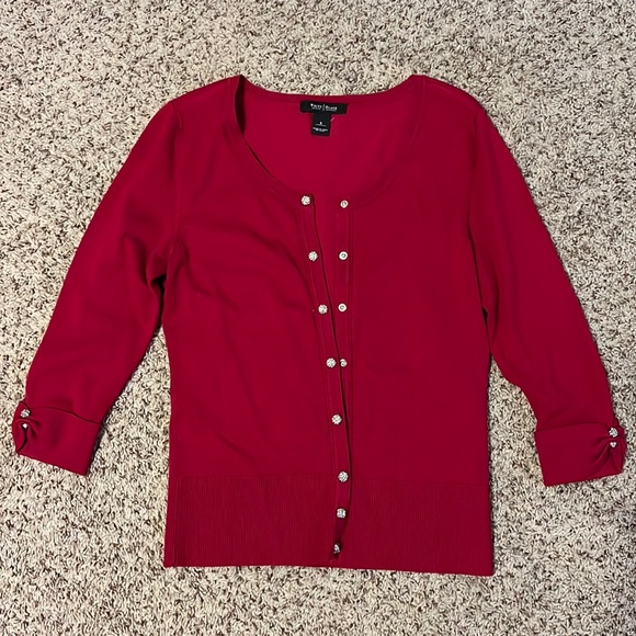 Beautiful WHBM pink-reddish colored cardigan with beautiful silver snaps. Size S - Picture 1 of 5